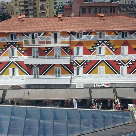 فندق Bazaar Center تيرانا