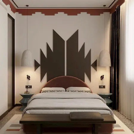 Bazaar Center Hotel Tirana